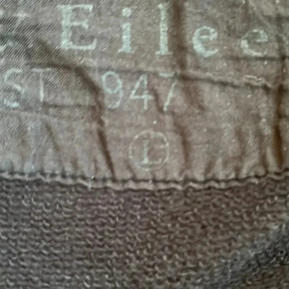 Frank & Eileen black long sleeve sweatshirt raw edges great condition sz M - Picture 7 of 7